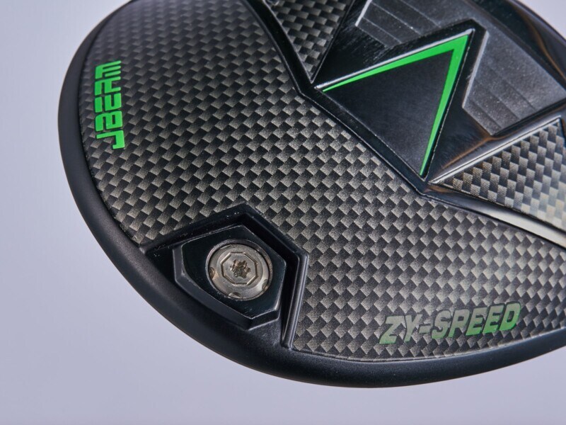 37メーカーが集まる試打会で見つけた“個性派ギア11選”！鹿又芳典が解説