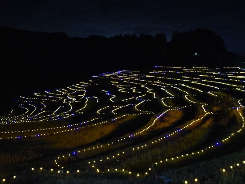夏は避暑地、冬はイルミネーション！ラウンドの後は大自然に癒されよう
