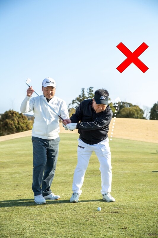 ショートアイアンでベタピンにつける方法!男子プロが徹底解説