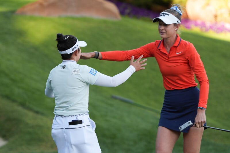 女子プロ、先輩を呼び捨てし大笑い！一体なぜ？