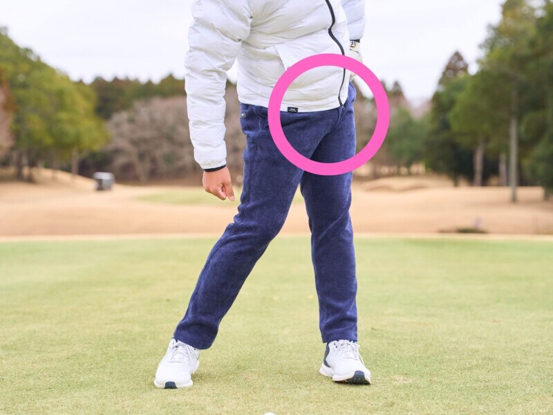 真っすぐ飛ばしたいなら”ショートスイング”が正解!男子プロが解説
