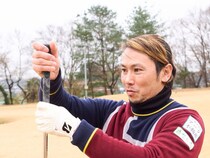 ミスの原因はハンドファーストのせい？簡単に寄せる打ち方を解説