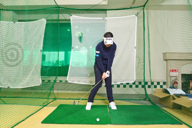 風に強い「低弾道ショット」の打ち方！ダウンブローは絶対にNG