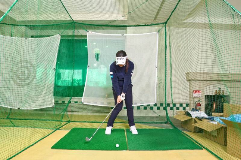風に強い「低弾道ショット」の打ち方！ダウンブローは絶対にNG