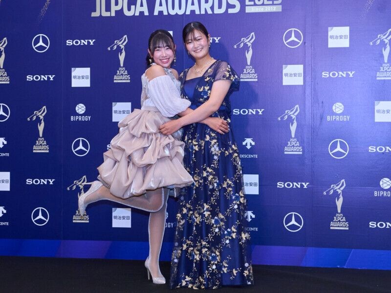 女子プロの“美しすぎるドレス姿”!「JLPGAアワード」を振り返る
