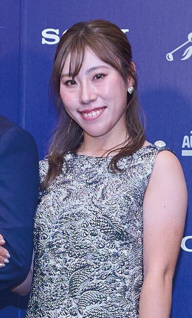 女子プロの“美しすぎるドレス姿”!「JLPGAアワード」を振り返る