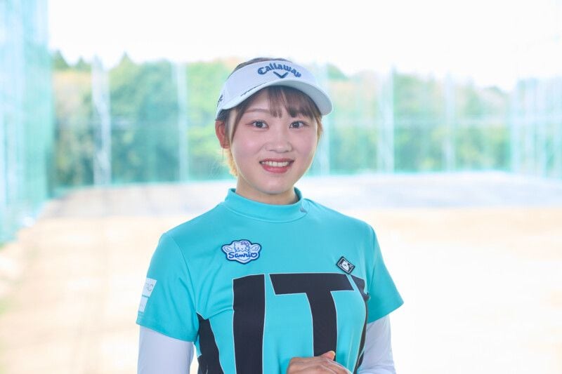 飛距離アップのコツは「右肩の位置」に注目！女子プロがレッスン