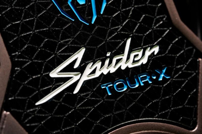 新『Spider TOUR』シリーズはブレード派にもハマる!? 　スパイダーが“選べるパター”へ進化