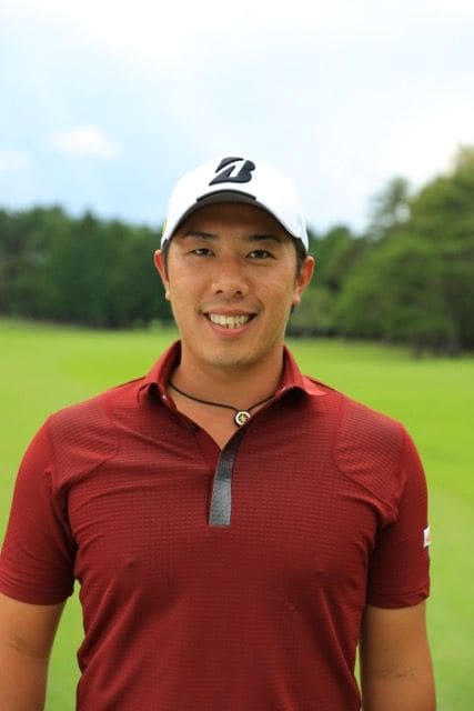 アプローチでふわりと高い球を打つコツ！男子プロが解説