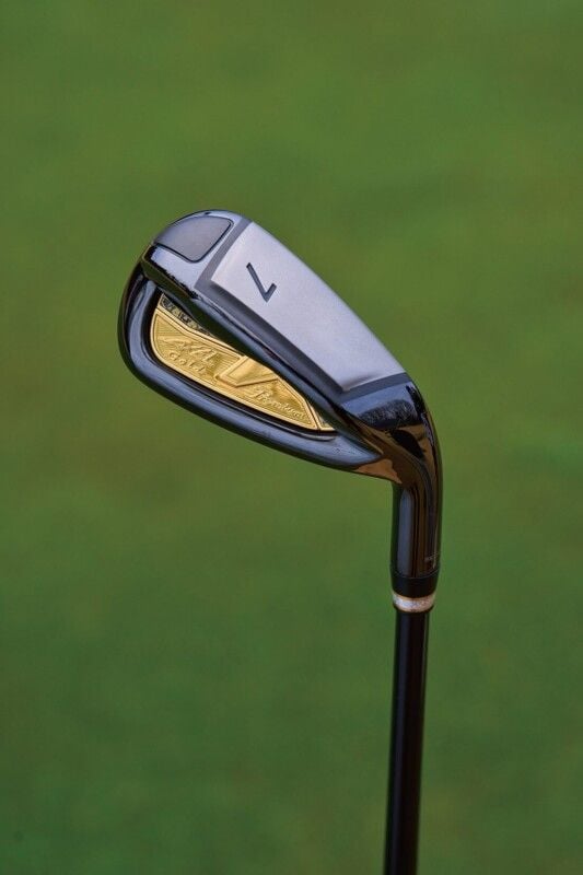 1番飛んだアイアンは?自分に合うクラブの選び方を専門家が解説