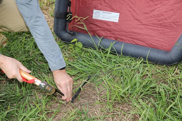 テントの設営や撤収がめんどくさい…そんな悩みを一発で解決するエアテントが優秀すぎる！