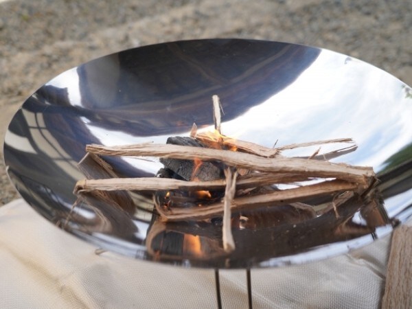 キャンプで失敗しがち!薪と炭の簡単な火おこしと失敗しないためのコツを上級者が徹底解説!