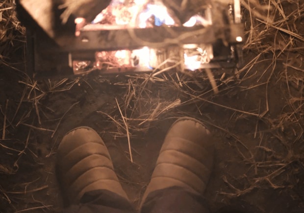 キャンプで大活躍!上級キャンパーが推す秋冬の暖かいサンダルおすすめ5選