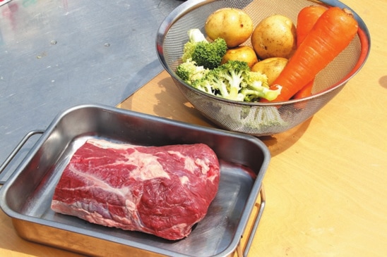 ローストビーフを超簡単に作れる“魔法の焼き方”が天才すぎた!