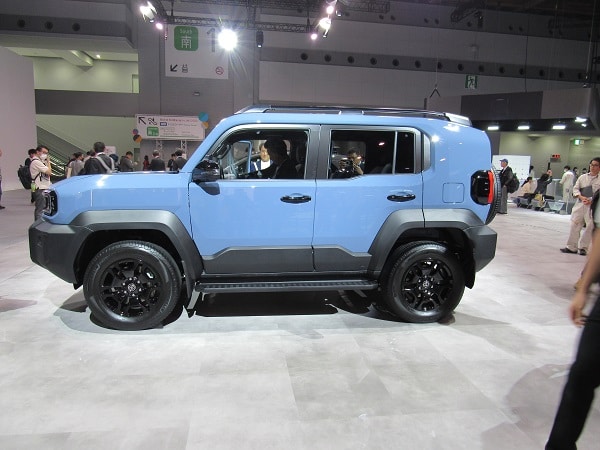 発売間近!大注目のトヨタのランドクルーザーFJを実際に展示会で見てみた!