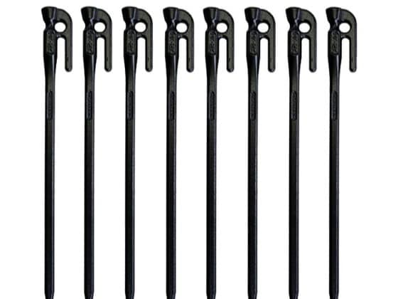 そのペグ危険かも！テント付属ペグの落とし穴と上級キャンパーが教える失敗しない選び方