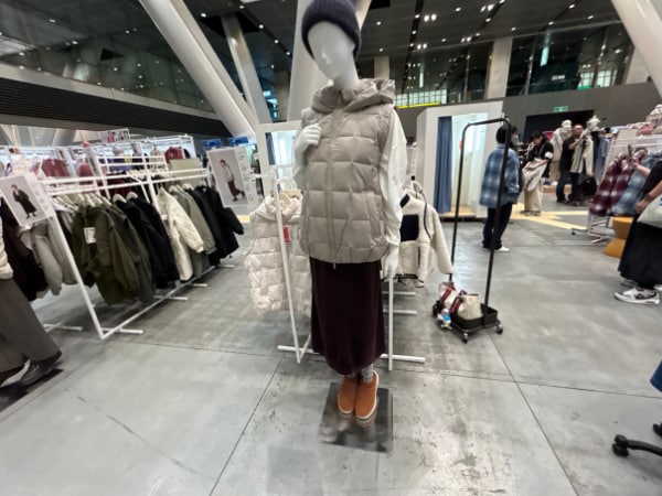 【2025秋冬展示会】コスパ最強の1万円で全身コーデ!?ワークマン新作が優勝すぎる!