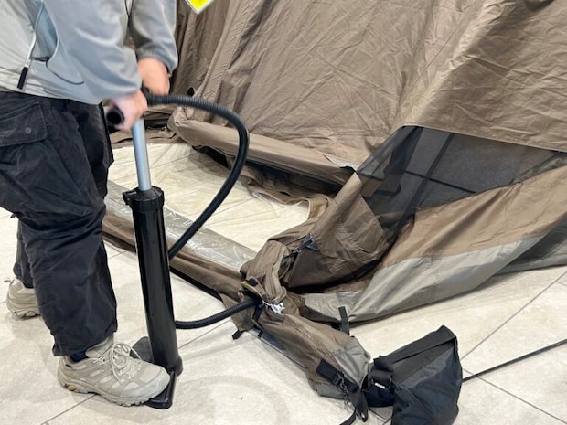 簡単設営15分!スノーピーク初のエアフレームシェルターが優秀すぎる