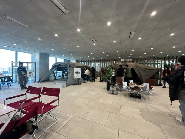 スノーピークの最新テントは10分で設営できちゃう!実際に展示会で見てみた