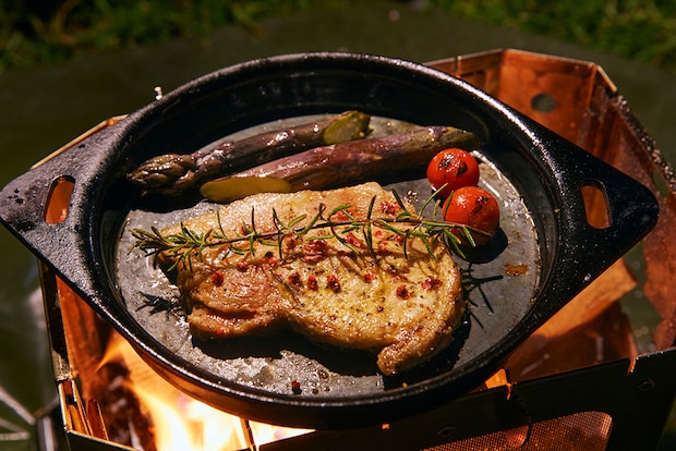 冬キャン、これやらないと損する。大人がハマる焚き火・星空・冬ごはんの“大正解”とは