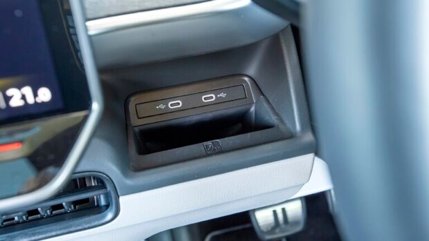 ワーゲンバスの現代版!? フォルクス・ワーゲンから圧倒的注目のID.Buzzが登場【試乗・詳細レポート】