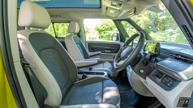 ワーゲンバスの現代版!? フォルクス・ワーゲンから圧倒的注目のID.Buzzが登場【試乗・詳細レポート】