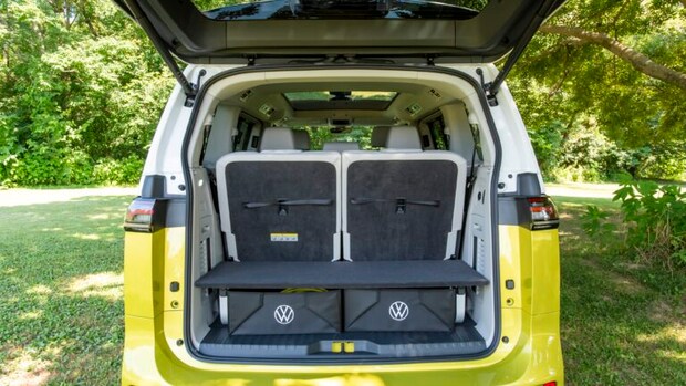 ワーゲンバスの現代版!? フォルクス・ワーゲンから圧倒的注目のID.Buzzが登場【試乗・詳細レポート】