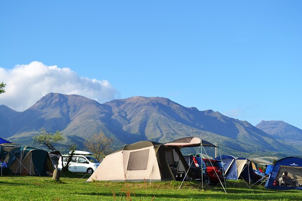 天然温泉や紅葉狩りが楽しめる！秋に絶対に行きたいキャンプ場まとめ