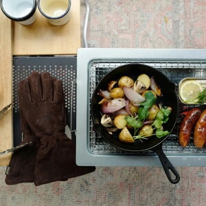 軍手で焚き火して後悔…コールマンの耐熱グローブが優秀すぎる