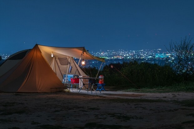 女子ソロの夜、正直こわい…不安を減らす“テント配置と明かり”の正解とは？