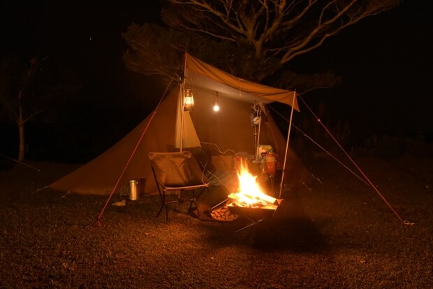 女子ソロの夜、正直こわい…不安を減らす“テント配置と明かり”の正解とは？