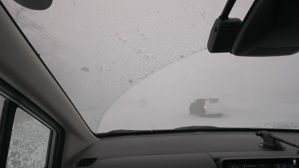 冬の北海道で車中泊は危険？−10℃ホワイトアウトで見えたリスク