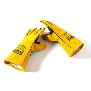 まだ軍手で焚き火してる?買って正解だった焚き火グローブ7選