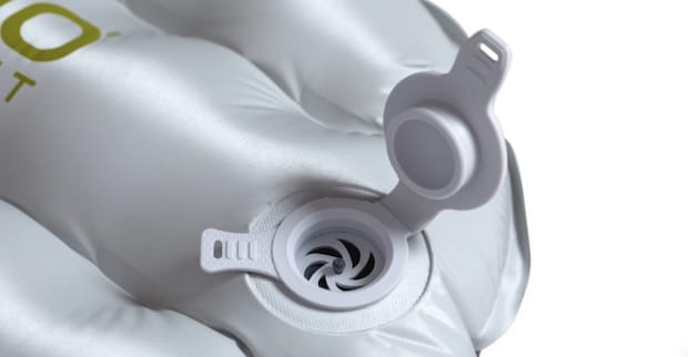 冬キャンプでやりがち…寝袋は完璧なのに寒くて起きる人の共通点と寒さ対策を紹介