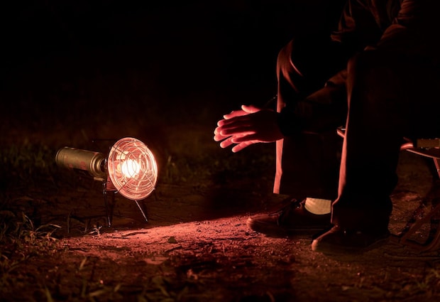イワタニが正解？冬のファミキャンを救う持ち運べるヒーターが神すぎた