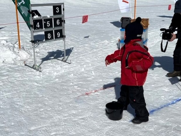 雪育新潟フェス@苗場スノーパーク雪玉ストラックアウト