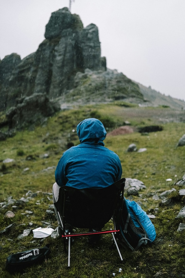 春キャンプは意外と寒い?持っておきたいパッカブルジャケット5選