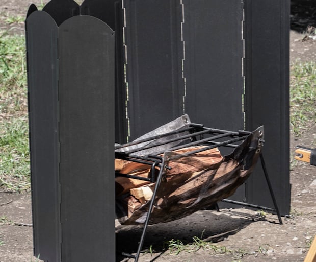 春キャンプの焚き火は風が敵!リフレクターおすすめ5選