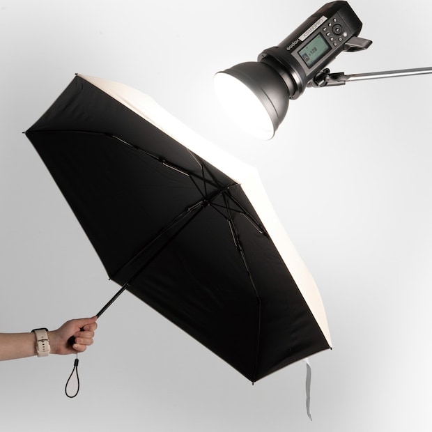 「キャプテンスタッグ」50周年記念製品&新製品を厳選紹介「手動折り畳み傘」