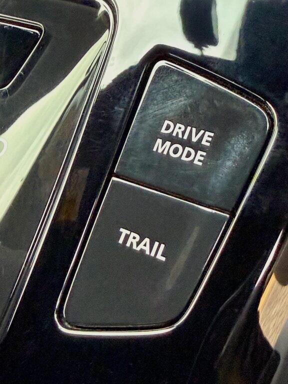 スズキ eビターラはどのグレードを選べばいい？驚きの価格と走りを深堀り