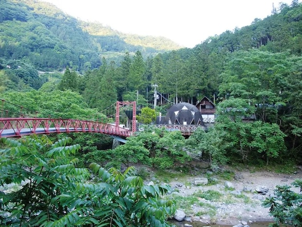 どーむびれっじキャンプ場 - ドーム型の建物が目印