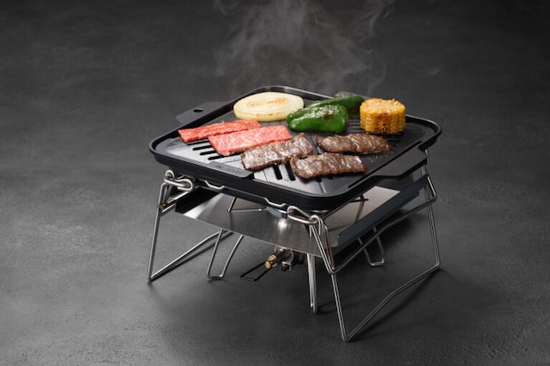 SOTO「カコムシリーズ」登場｜仲間と囲むキャンプ飯を変える新作ギアとは