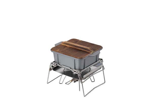 SOTO「カコムシリーズ」登場｜仲間と囲むキャンプ飯を変える新作ギアとは