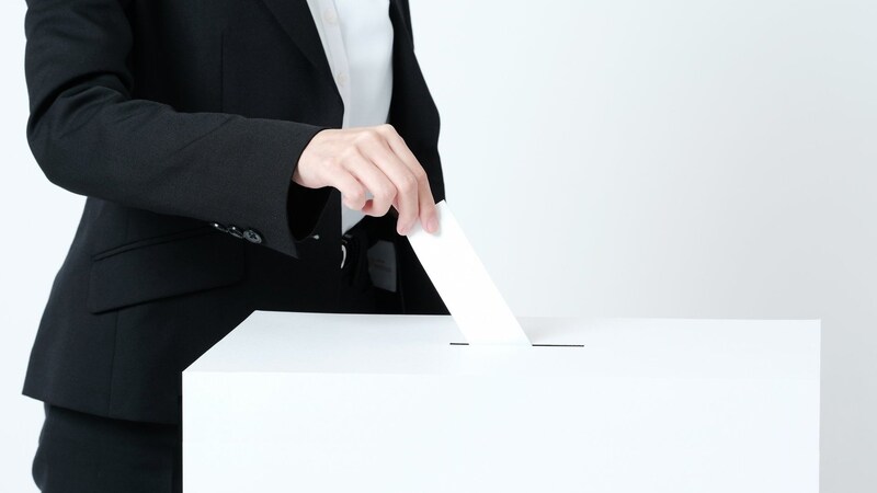 20代の6割以上が投票に行かない日本のZ世代で盛り上がりを見せるSNSでの「こたつ民主主義」