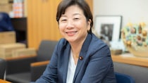 「10歳まで生きられないかもしれない」野田聖子議員、50歳で出産した特別支援学級に通う一人息子との日々