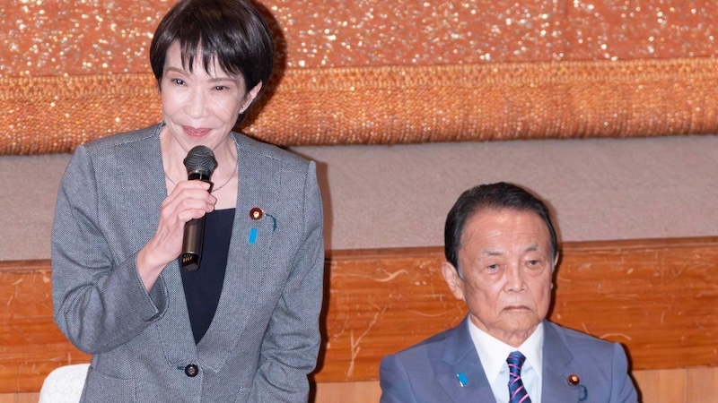 〈自公決裂〉「高市さんは公明党に土下座する気はないだろう」造反者リストも出回るなか、高市新総裁の初連休は“ひきこもり”…国民&維新との連携キーマンは“裏金”の萩生田氏か