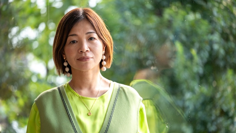 大久保佳代子「占いも、スピリチュアルも、私は信じていなかったのに…」 介護と骨折を経て“異世界”に目覚めた54歳の心境