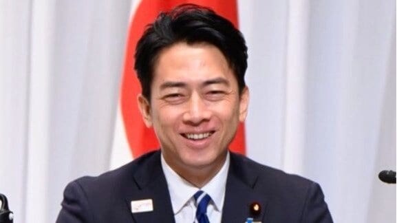 ステマ問題の進次郎氏、総裁選まさかの逃げ切り!?「地方の高齢層は “SNS”と言われてもピンとこない」投票ハガキも大半がすでに提出済み？「茂木さんの子ども食堂訪問だって“ヤラセ的”でしょ」