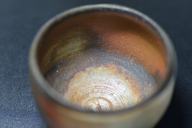 「どうしてこんなに野暮ったいんですか？」地味で質素に感じられた備前焼や瀬戸焼の器が輝いてみえたとき