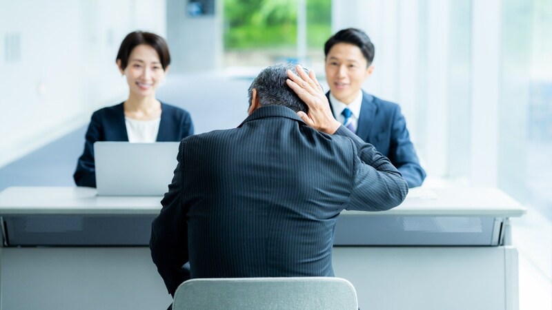 東大卒エリート官僚が進言する「定年前」の生き方…攻め続けてきた人ほど実感できない、人生後半で絶対に踏んではいけない地雷